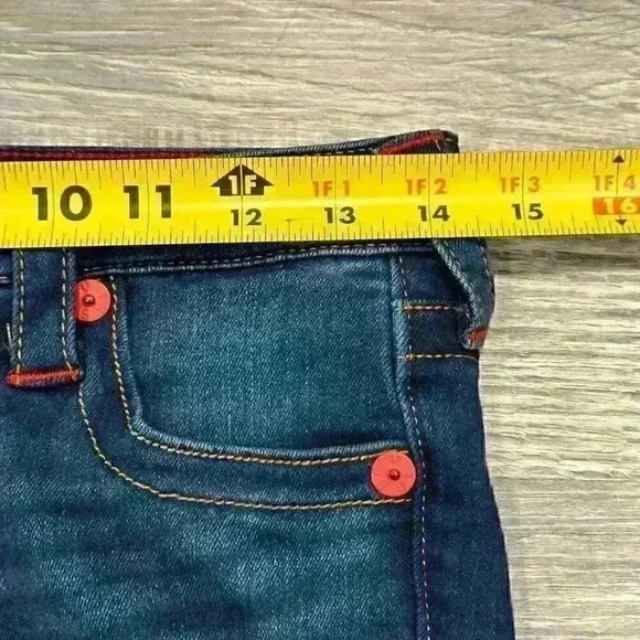 True Religion Manchester United Womens Curvy Stretch Skinny Denim Jeans 28 EUC - Picture 13 of 16